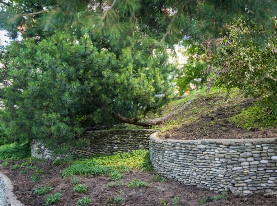 Retaining Walls on Slopes